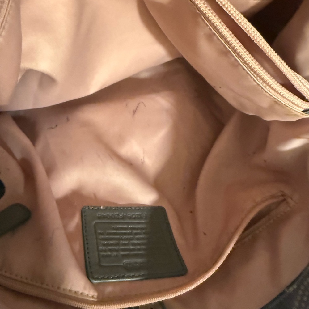 Gray coach purse - Picture 10 of 11